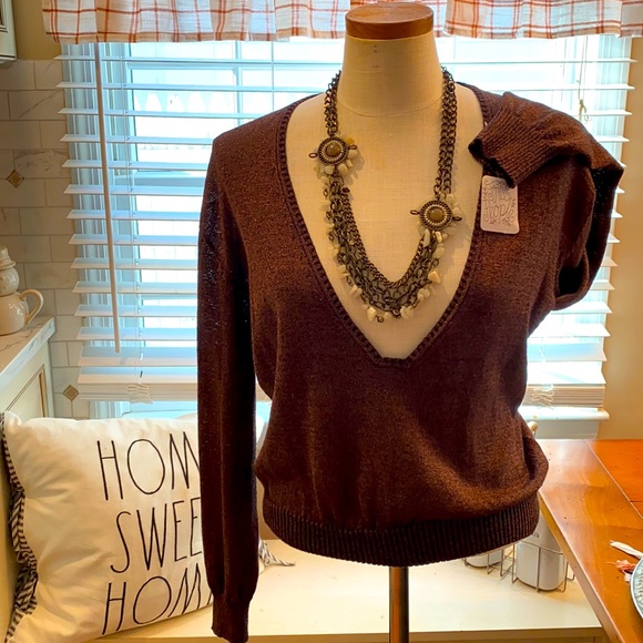 NWT FREE PEOPLE V NECK WAISTED WARM GLITTER HOLIDAY SWEATER🎁 $4.99 reduce ship - Picture 1 of 9